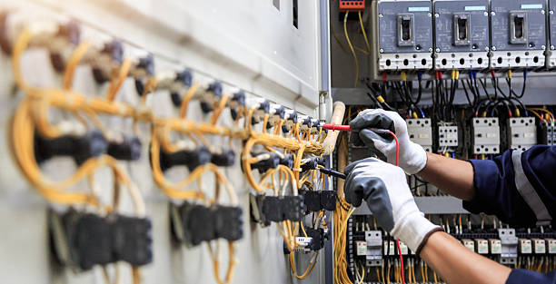 Professional Electrician technician working in Brandywine, MD